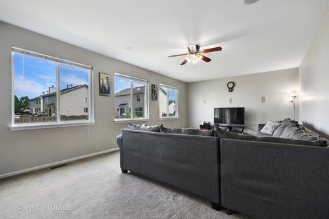 1768 Barnett Ln, Bartlett, IL 60103 photo 7