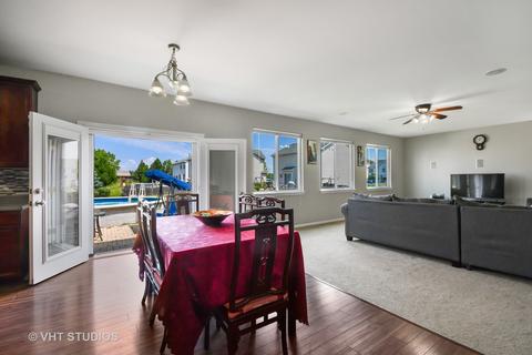 1768 Barnett Ln, Bartlett, IL 60103 photo 6