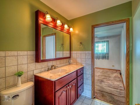 1419 E Thayer St, Mount Prospect, IL 60056 photo 12
