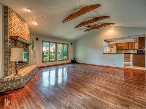 1419 E Thayer St, Mount Prospect, IL 60056 photo 4