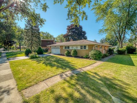 1419 E Thayer St, Mount Prospect, IL 60056 photo 2