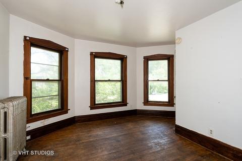472 N Spring St, Elgin, IL 60120 photo 7