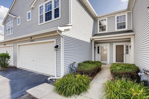 7030 Creekside Dr, Plainfield, IL 60586 photo 3