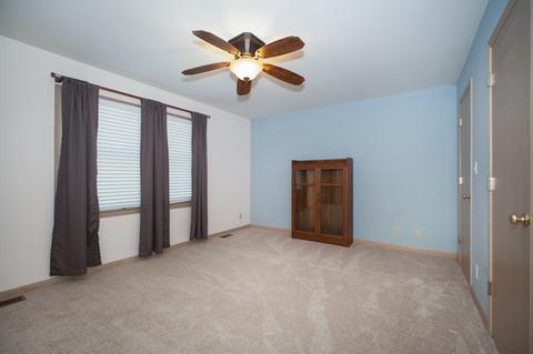 707 Cherry Tree Ln, Genoa, IL 60135 photo 17