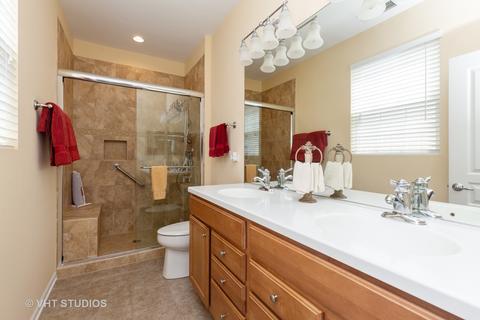 2807 Edgewater Dr, Elgin, IL 60124 photo 18
