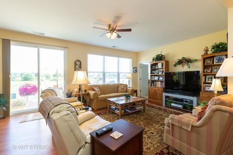 2807 Edgewater Dr, Elgin, IL 60124 photo 14