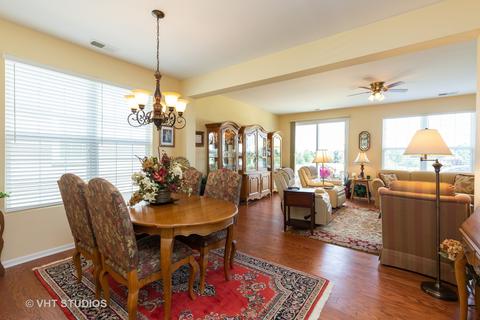 2807 Edgewater Dr, Elgin, IL 60124 photo 11