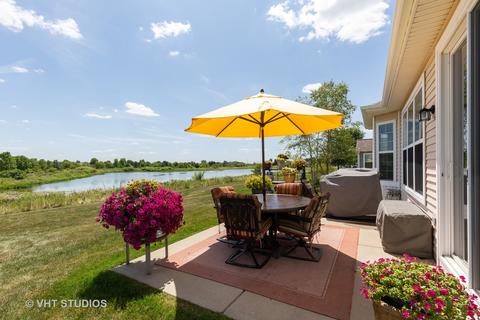 2807 Edgewater Dr, Elgin, IL 60124 photo 15