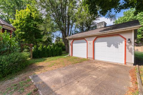 520 S Division St, Chenoa, IL 61726 photo 37