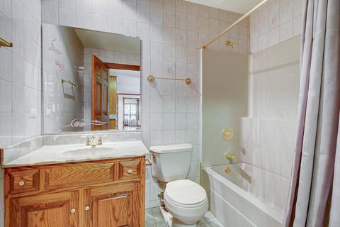 2 Saddle Ct, Burr Ridge, IL 60527 photo 25