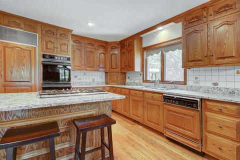 2 Saddle Ct, Burr Ridge, IL 60527 photo 18