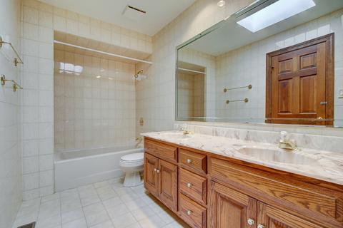 2 Saddle Ct, Burr Ridge, IL 60527 photo 34