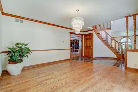 2 Saddle Ct, Burr Ridge, IL 60527 photo 9
