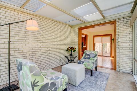 2 Saddle Ct, Burr Ridge, IL 60527 photo 13