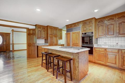 2 Saddle Ct, Burr Ridge, IL 60527 photo 22