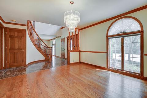 2 Saddle Ct, Burr Ridge, IL 60527 photo 8