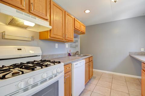 10 Wach Dr, Bloomington, IL 61701 photo 8