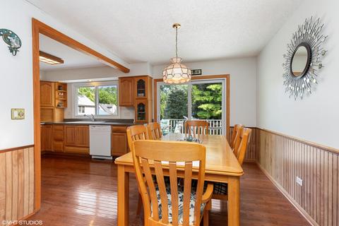 1530 Lawrence Ave, Elgin, IL 60123 photo 7