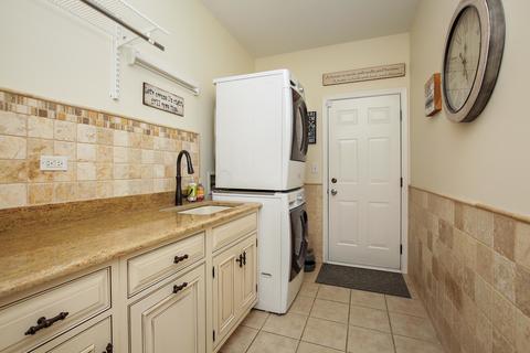 1450 Blume Dr, Elgin, IL 60124 photo 31