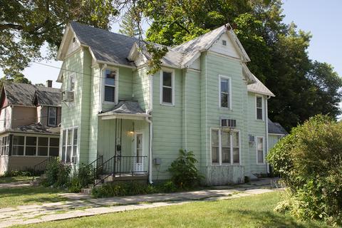 206 W Wall St, Morrison, IL 61270 photo 2