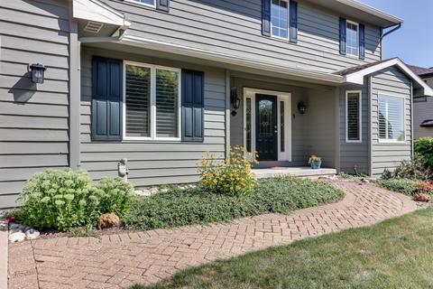 9 Gulf Pointe Ct, Bloomington, IL 61704 photo 2