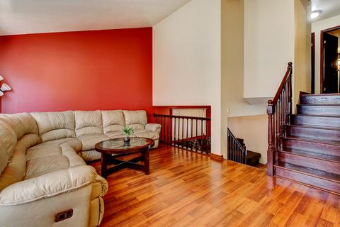 9275 Cedar Ln, Des Plaines, IL 60016 photo 3