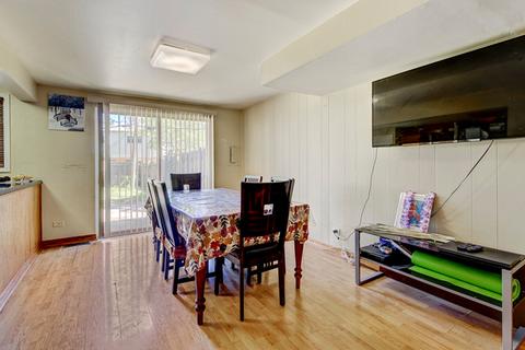 9275 Cedar Ln, Des Plaines, IL 60016 photo 6