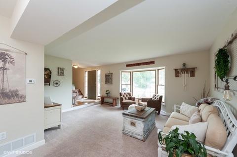 5501 W Windhaven Trl, Mchenry, IL 60050 photo 3