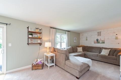 5501 W Windhaven Trl, Mchenry, IL 60050 photo 7