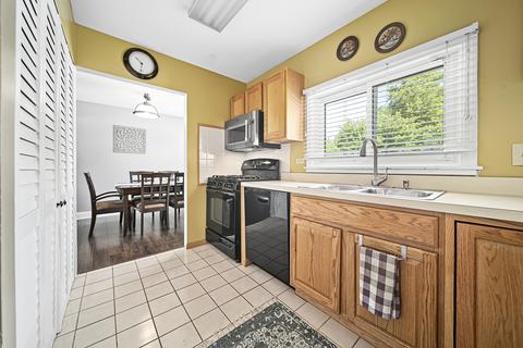 1660 Teri Ln, Algonquin, IL 60102 photo 8