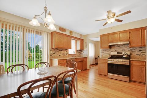 8025 Deer Path, Justice, IL 60458 photo 8