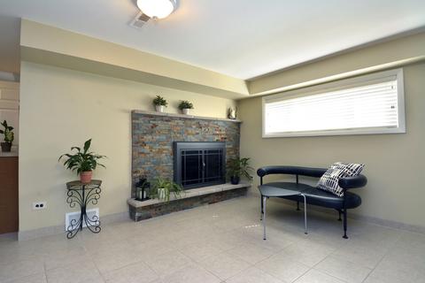 570 King Ln, Des Plaines, IL 60016 photo 23