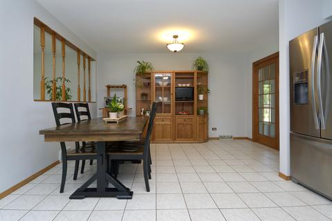 570 King Ln, Des Plaines, IL 60016 photo 14