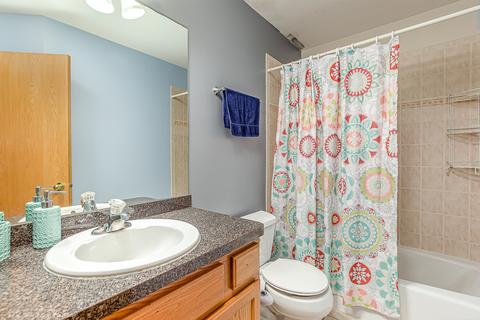 7840 W 87th Pl, Bridgeview, IL 60455 photo 12