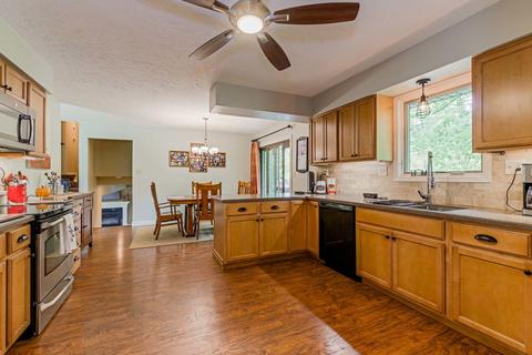 9347 Apollo Rd, Bloomington, IL 61705 photo 6