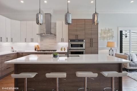 4621 S Champlain Ave, Chicago, IL 60653 photo 9