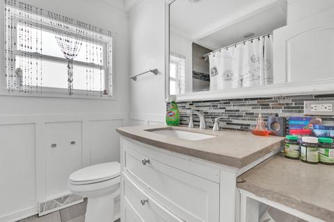 2343 E 104th St, Chicago, IL 60617 photo 11