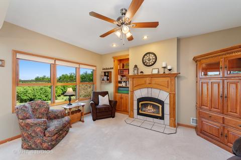 7303 Hillside Dr, Spring Grove, IL 60081 photo 6