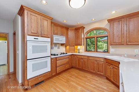 7303 Hillside Dr, Spring Grove, IL 60081 photo 4
