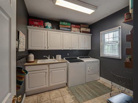 36 Conway Cir, Bloomington, IL 61704 photo 34