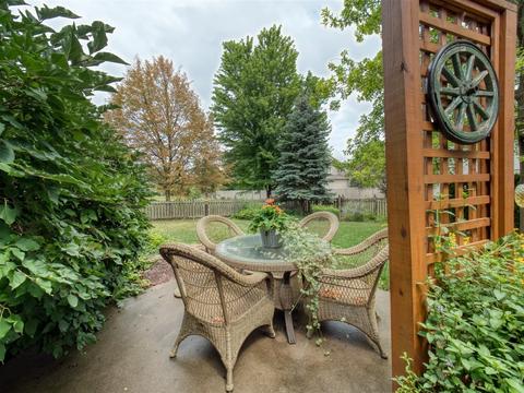 36 Conway Cir, Bloomington, IL 61704 photo 7