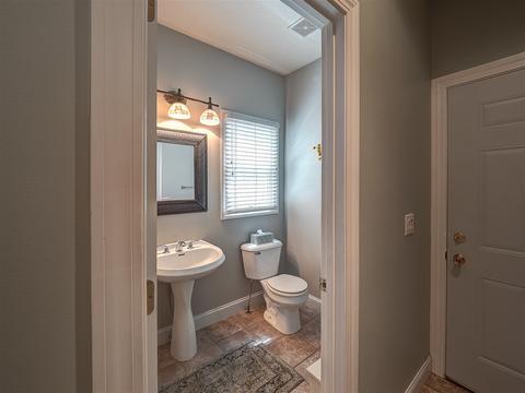 36 Conway Cir, Bloomington, IL 61704 photo 20
