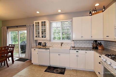 1920 Edinburgh Ln, Aurora, IL 60504 photo 5