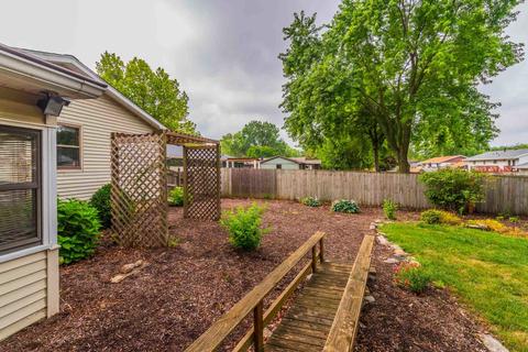 201 Cambridge Dr, Normal, IL 61761 photo 37