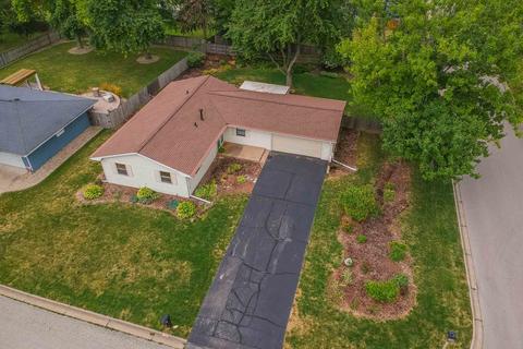 201 Cambridge Dr, Normal, IL 61761 photo 23