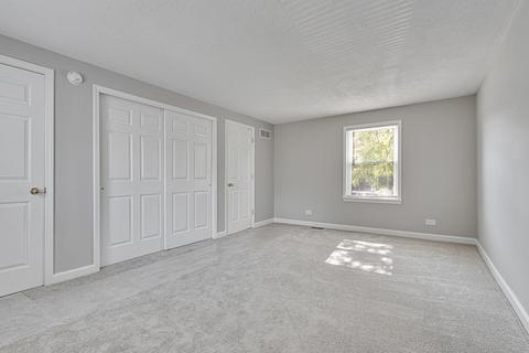 1933 Whitingham Ln, Hoffman Estates, IL 60195 photo 11