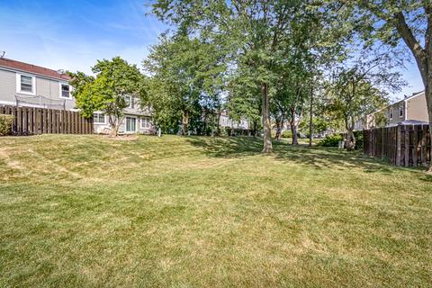 1933 Whitingham Ln, Hoffman Estates, IL 60195 photo 21