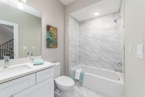 347 E 43rd St, Chicago, IL 60653 photo 6
