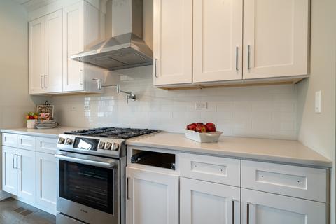 347 E 43rd St, Chicago, IL 60653 photo 17