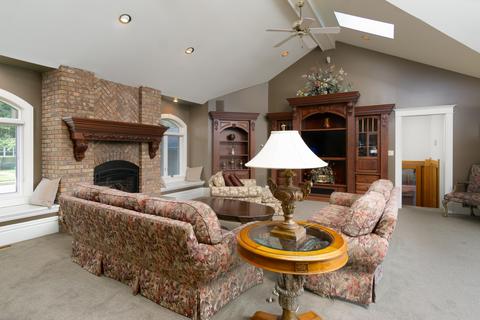 2415 5th St, Peru, IL 61354 photo 7